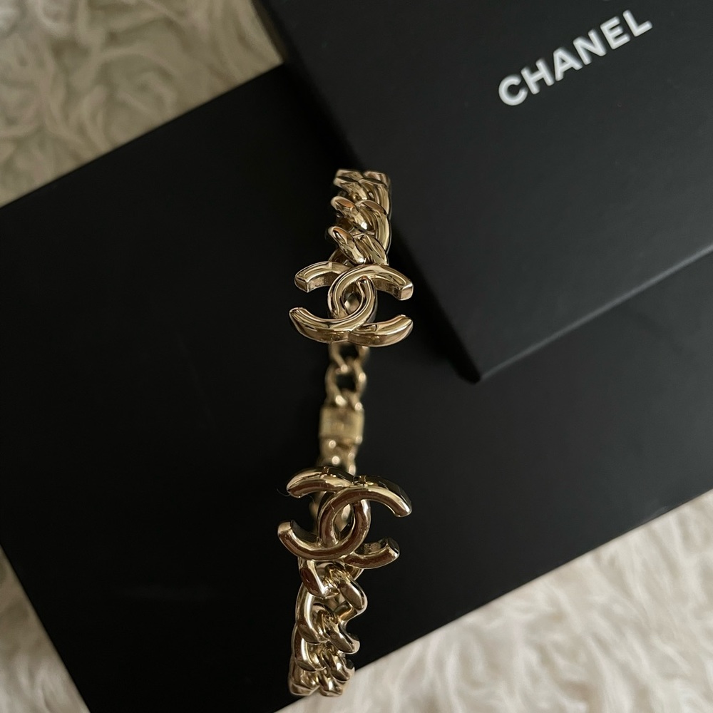 CHANEL Gold Necklace